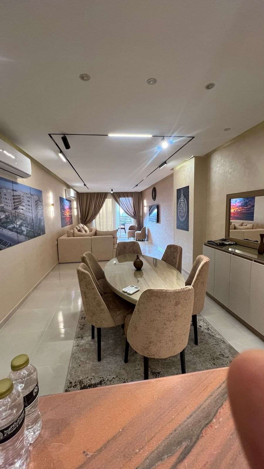 شقة فاخرة بإطلالة على النيل شقة 14B1 — إطلالة على النيل للإيجار والشراء والاستثمار — برج زهرة الكورنيش القاهرة مصر