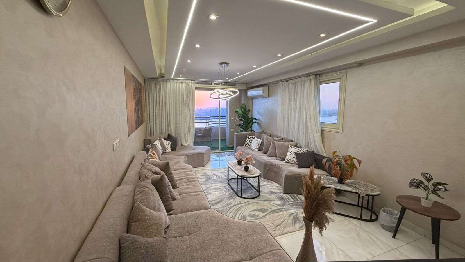 Luxury Nile view apartment Apartment 15C1 — Nile View